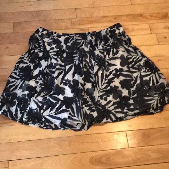 SALE ๐2 for $20 Joe Fresh Skirt size XL - Picture 1 of 4